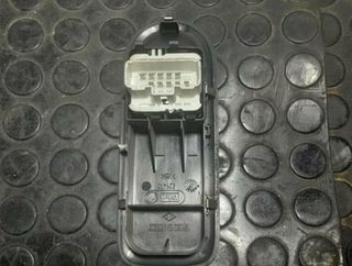 Renault mando elevalunas central clio iii 1167489