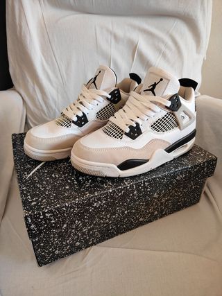Zapatillas J݉ord݉an 4 Retro - Talla 42