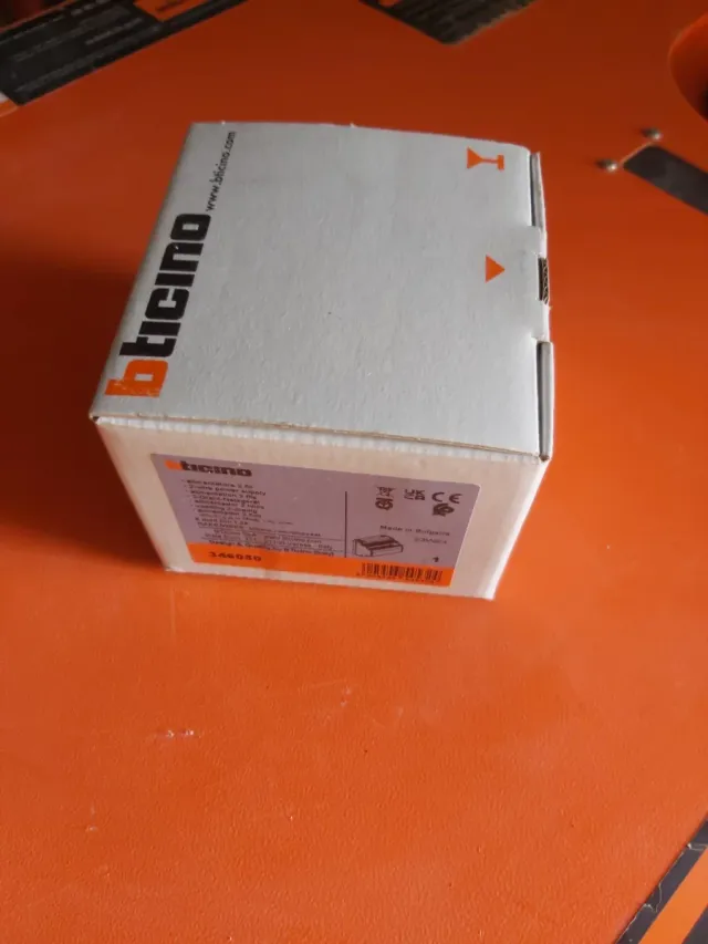 Alimentador 2 hilos Bticino 346050