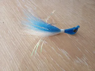 Bucktail jig Banana 21g cola de gamo