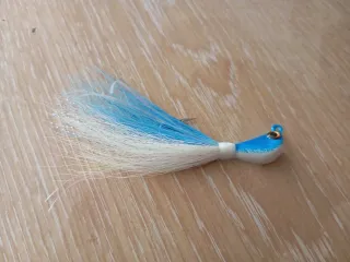 Bucktail jig Banana 21g cola de gamo