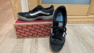 Zapatillas Vans Negras y Grises