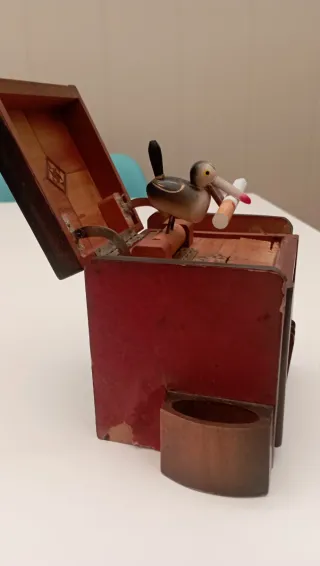 Dispensador Cigarrillos Antiguo Madera Pájaro