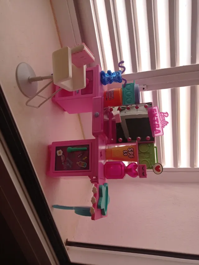 Barbie Extra Tocador y Accesorios