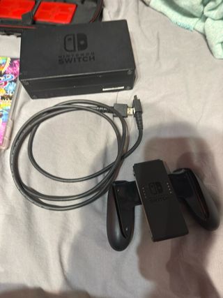Nintendo Switch + 8 Juegos