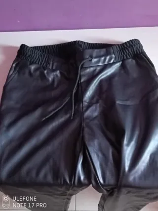 Pantalones de piel negros