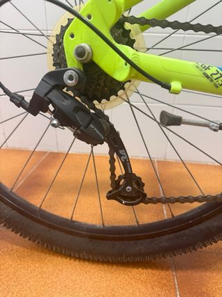 Bicicleta Rockrider st100 amarilla talla S