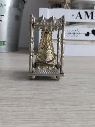 Virgen del Rocío Metal Dorada y Plateada