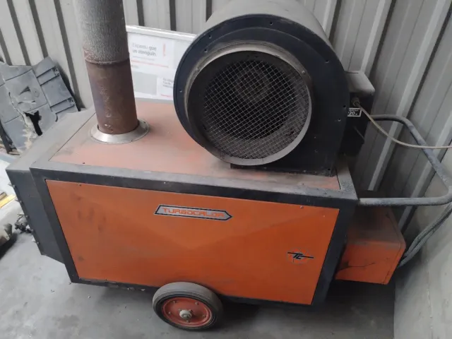Estufa Turbocalor Gasoil Monofásica 220V 