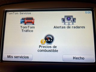 Navegador GPS TomTom XL con accesorios