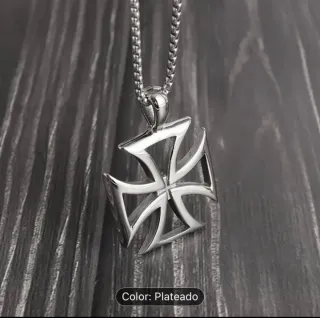 Collar Cruz Alemana Plateada