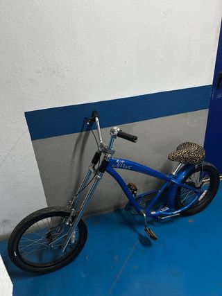 Bicicleta Chopper Azul Eléctrico