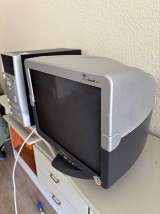 Ordenador Hyundai Plata/Negro