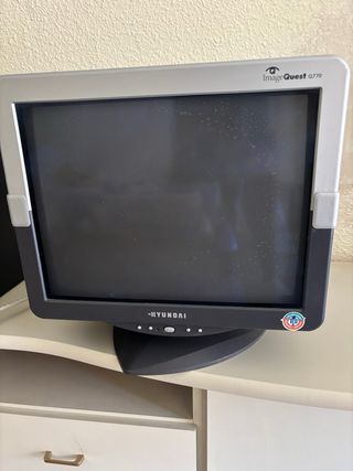 Ordenador Hyundai Plata/Negro