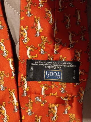 Cravatta Uomo Fantasia Tigri Oro Rossa