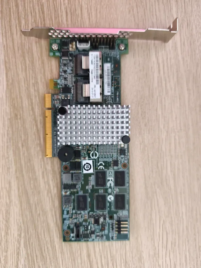 LSI MegaRaid 9260-8i Tarjeta Controladora HD