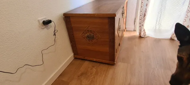 Baúl de madera antiguo