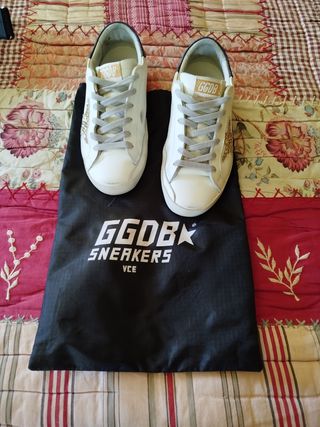 Zapatillas Golden Goose Blancas y Doradas