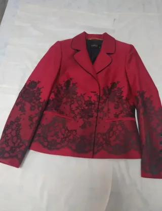 Traje de madrina chaqueta, corsé y falda