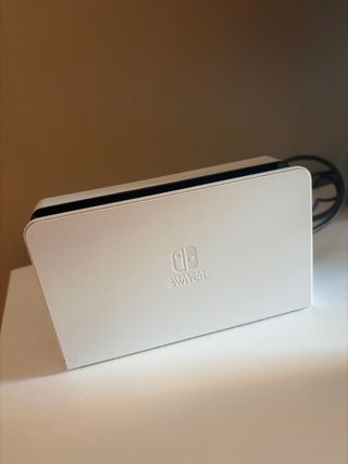 Nintendo Switch OLED bianco