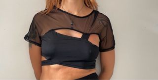 Camiseta Crop Malla Negra