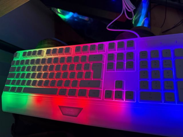 Teclado Mars Gaming RGB