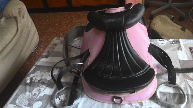Sella da cavallo rosa per bambini