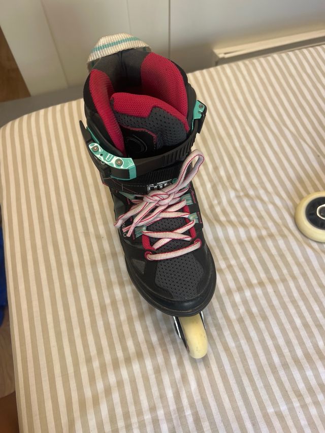 Patines en línea 4 ruedas negro/rosa