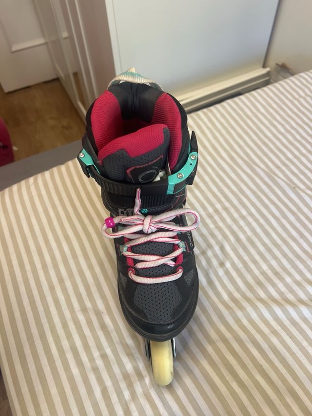 Patines en línea 4 ruedas negro/rosa