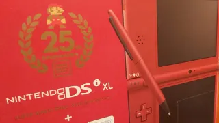 Nintendo DSi XL 25 Aniversario Roja