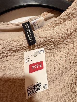 Vestido beige drapeado sin mangas