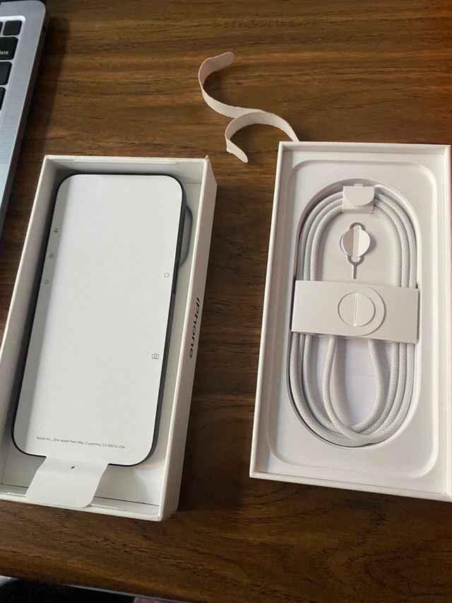 iPhone 16 nero opaco Nuovo Accetto lo scambio per iphone14 