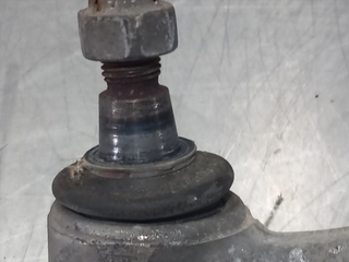 BRAZO SUSPENSION INFERIOR DELANTERO IZQUIERDO MER