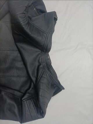 Chaqueta Jack & Jones polipiel estilo motero
