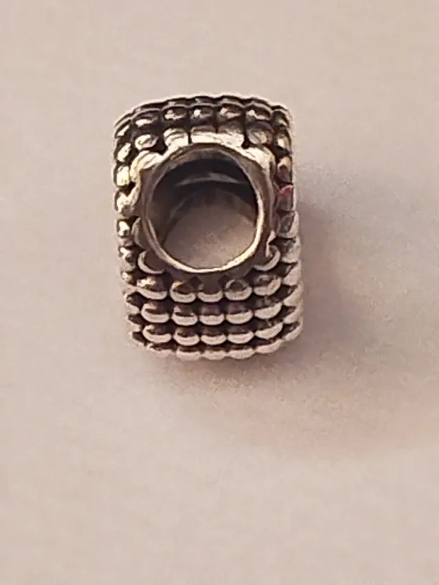 Pandora Corazón Bolitas Plata