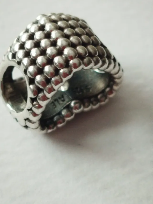 Pandora Corazón Bolitas Plata