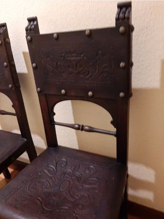 Juego de 2 Sillas Antiguas de Madera