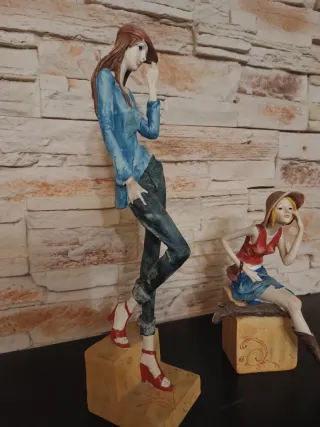 Figuras decorativas mujer (2 unidades)