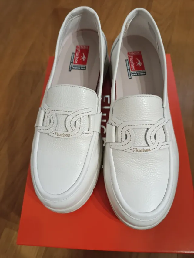 Mocasines fluchos de piel muy bonitos y cómodos 