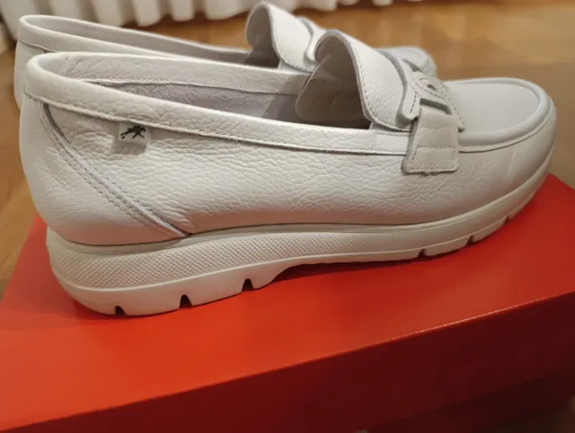 Mocasines fluchos de piel muy bonitos y cómodos 