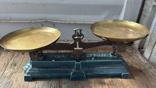 Balanza antigua Force en perfecto estado