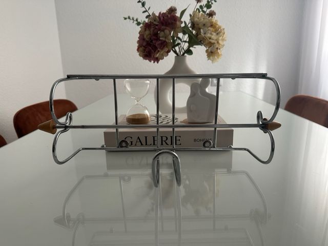 Servilletero de pared metal y madera