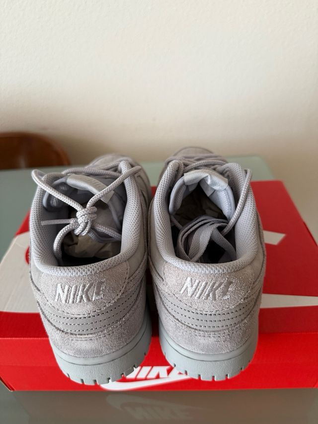 Nike Dunk Low SE Gris