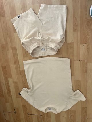 Conjunto beige camiseta y shorts Zara 