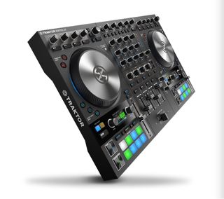 Controlador DJ Traktor Kontrol S4 MK3