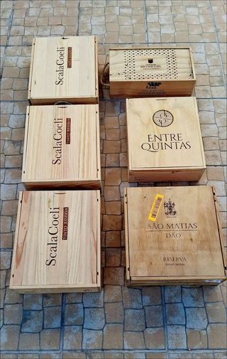 Caixas de Madeira