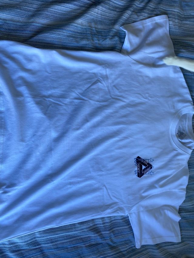 Camiseta Blanca con Logo