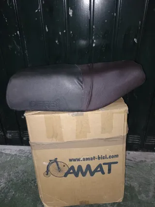 Asiento Derbi Variant