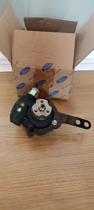 Bomba Servodirección Ford Mondeo XS71J-3A674-BF