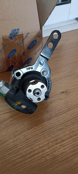 Bomba Servodirección Ford Mondeo XS71J-3A674-BF